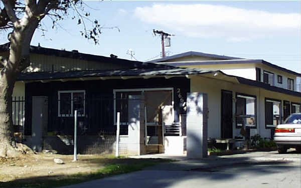 26614 Ward St in Highland, CA - Building Photo