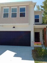 5505 Rockfern Dr in Lilburn, GA - Building Photo