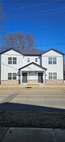 1378 W Mt Comfort Rd in Fayetteville, AR - Building Photo