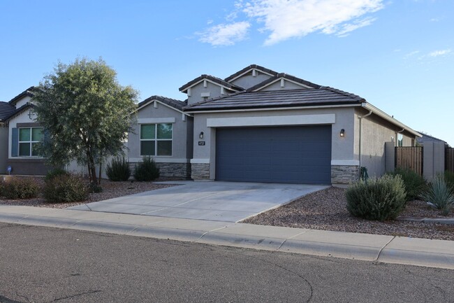 4737 W Nutmeg Ave in Coolidge, AZ - Foto de edificio - Building Photo