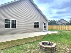 1003 Summerfield Ct in Jacksonville, NC - Building Photo - Building Photo