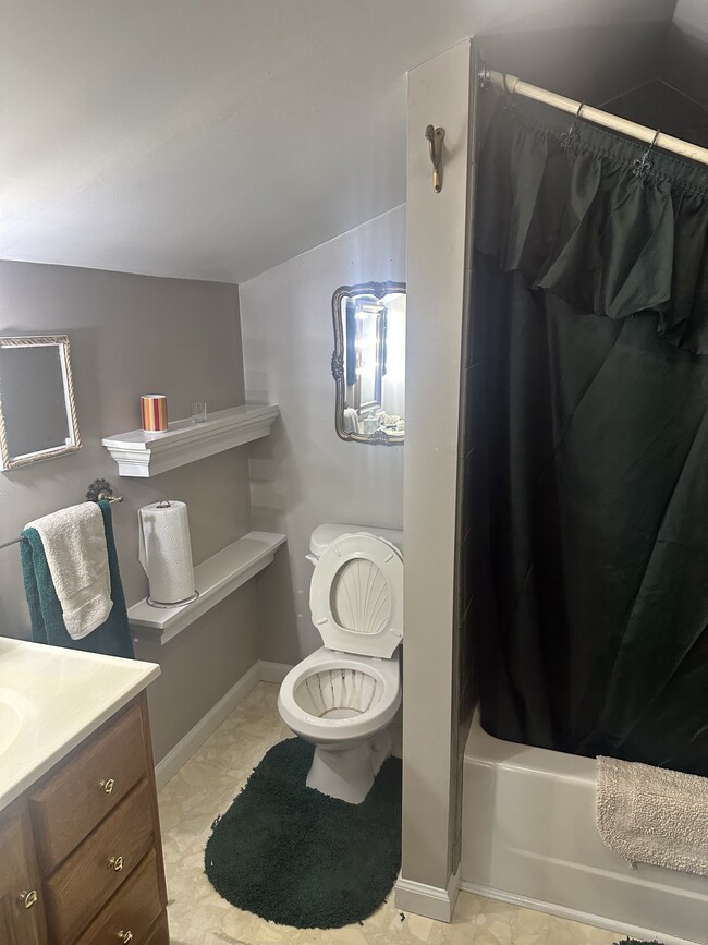 5303 Lakeview Rd, Unit Mike Pierce in Hope Mills, NC - Building Photo - Building Photo