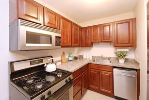 77 Webb Ave in Stamford, CT - Building Photo