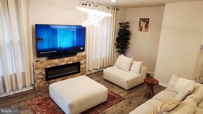 property at 422 Constellation Ln