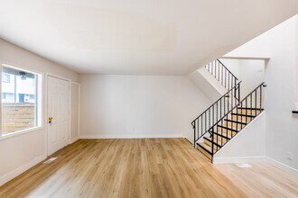 Sunnydale in Waterloo, ON - Building Photo - Building Photo