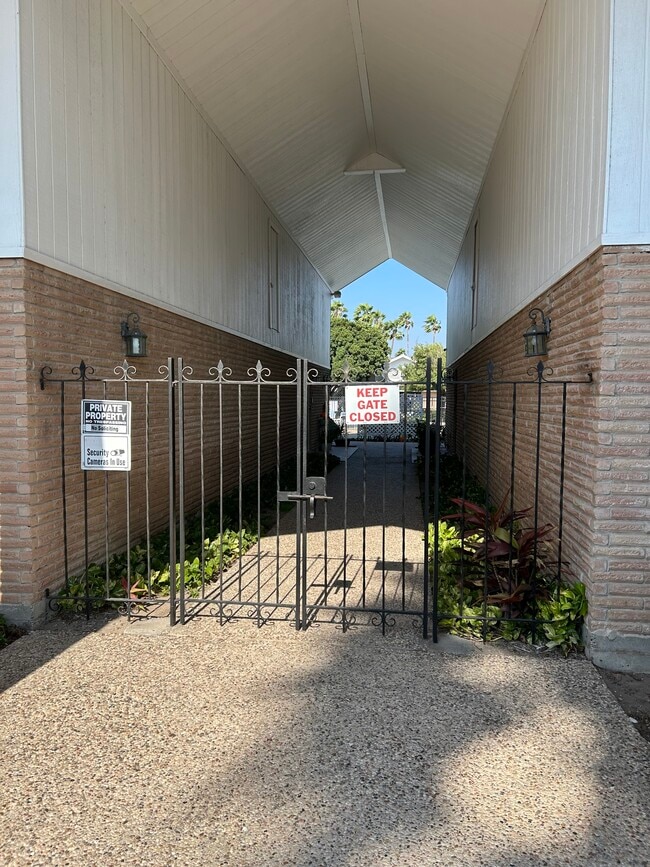 700 W Fern Ave, Unit 22 in McAllen, TX - Building Photo - Building Photo