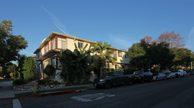 1217 N Harper Ave in West Hollywood, CA - Building Photo - Building Photo