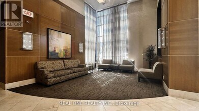 153 Beecroft Rd in Toronto, ON - Building Photo - Building Photo