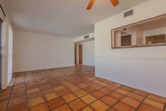 8321 E Calexico St in Tucson, AZ - Building Photo - Building Photo