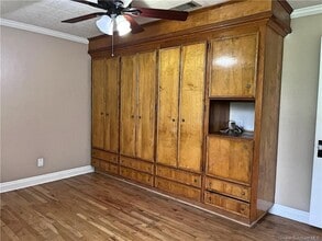 215 W Claude St in Lake Charles, LA - Building Photo - Building Photo