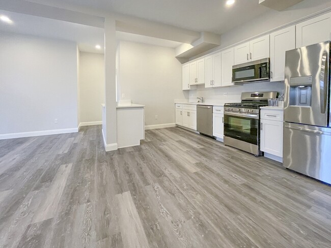 5 Fremont St, Unit #106 in Winthrop, MA - Building Photo - Building Photo
