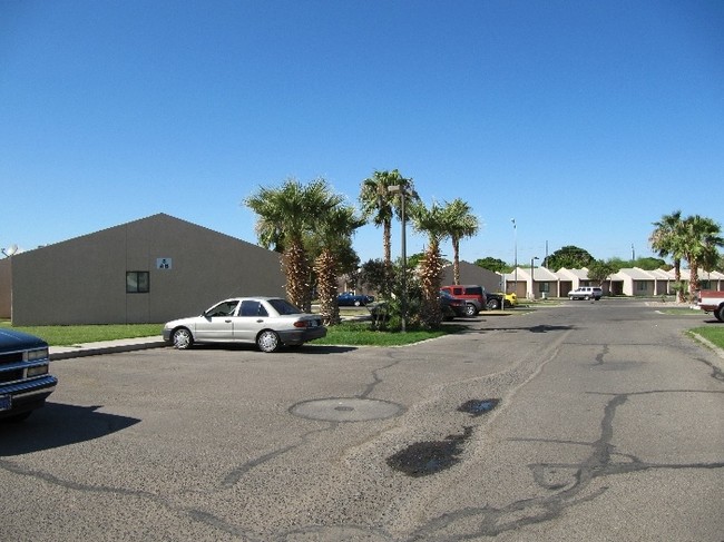 Pecan Shadows Apartments