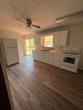 5014 Unicoi Dr in Unicoi, TN - Building Photo - Building Photo