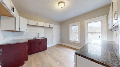 3213 Louisiana Ave in Cleveland, OH - Building Photo - Building Photo