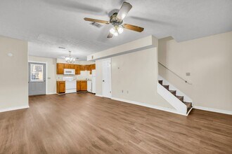 450 W Broad St in West Point, MS - Building Photo - Building Photo