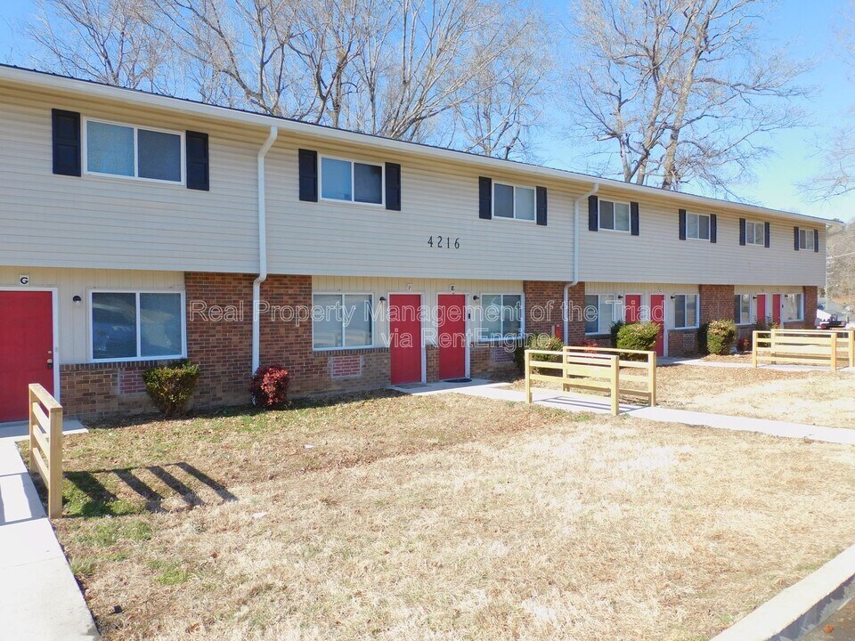 4216 Parker St in Greensboro, NC - Building Photo