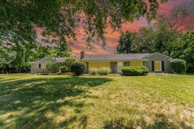 property at 3275 Chickering Ln
