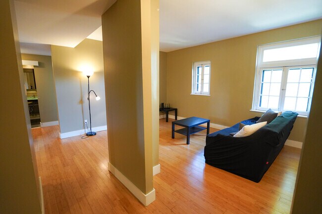 615 Westgate Ave, Unit C in University City, MO - Building Photo - Building Photo