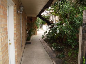 Gordon Street Apartments in Corpus Christi, TX - Foto de edificio - Building Photo