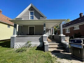 418 Studebaker St in South Bend, IN - Building Photo