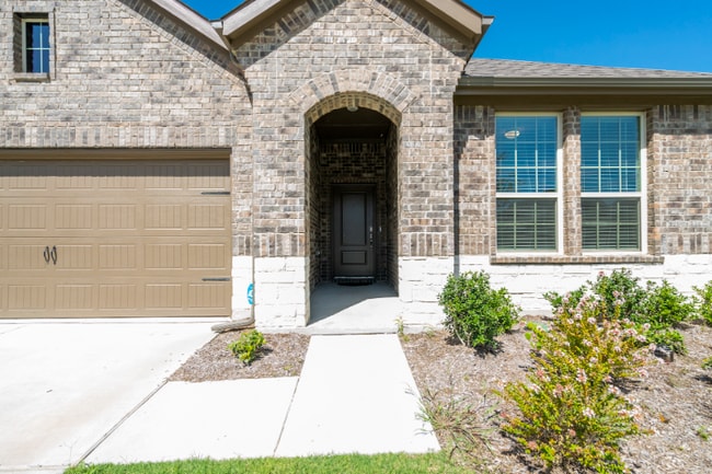 3901 Caddo Ln in Oak Point, TX - Building Photo - Building Photo