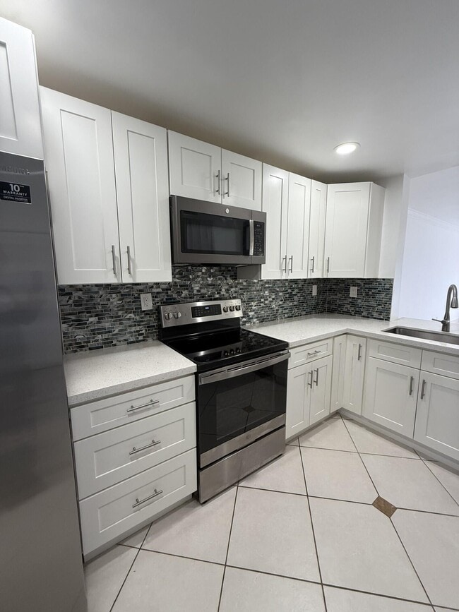 property at 153 W Laurel Dr