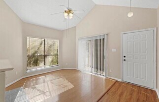 10164 Oakberry St in Houston, TX - Building Photo