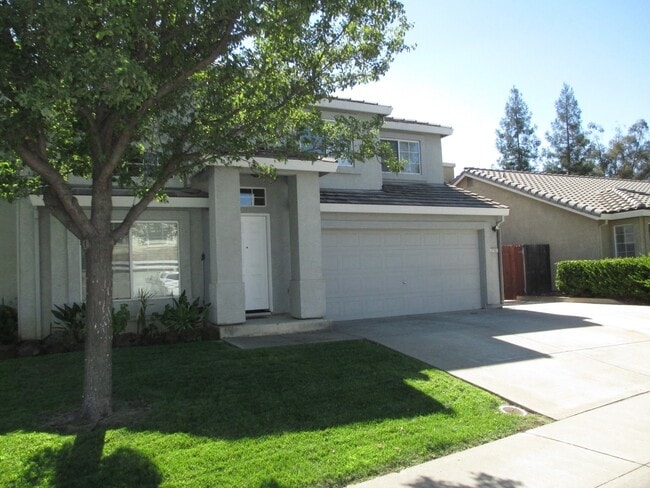2163 Beatty Way in Roseville, CA - Foto de edificio - Building Photo