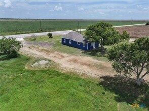 7296 FM 234 in Edna, TX - Building Photo - Building Photo