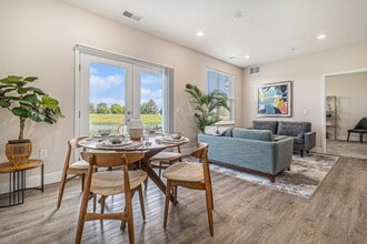 Harmony Lake Apartment Homes in Muskegon, MI - Building Photo - Building Photo