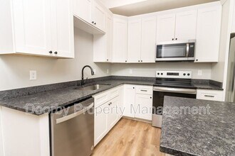 905 W 39th St, Unit Unit A in Chattanooga, TN - Building Photo - Building Photo