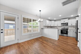 217 Wexford Wy in Clarksville, TN - Building Photo - Building Photo