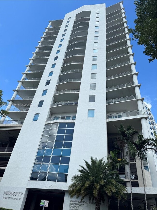 property at 10 SW South River Dr