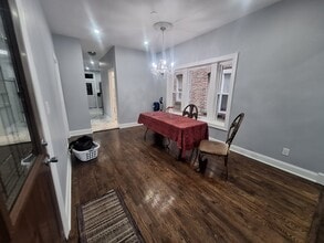 4947 W Race Ave, Unit 1,2,3 in Chicago, IL - Building Photo - Building Photo