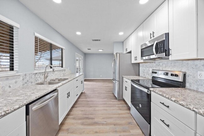 property at 2928 Donnell Dr