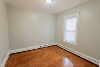 15 Elder St, Unit 4 in Boston, MA - Building Photo - Building Photo