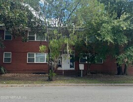 2117 Spring Park Rd in Jacksonville, FL - Building Photo