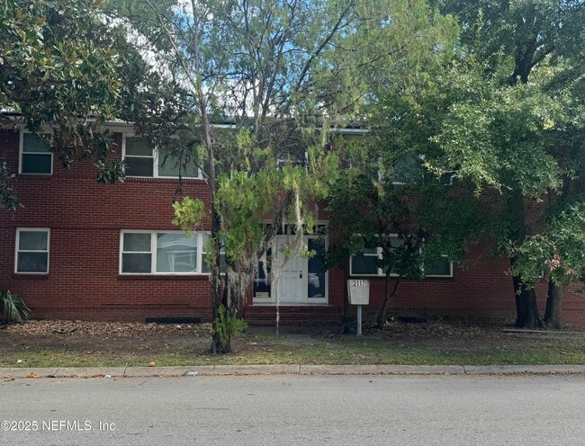 property at 2117 Spring Park Rd