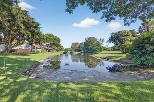 21698 Cypress Rd in Boca Raton, FL - Building Photo