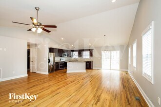 7761 Sarah Dr in Denver, NC - Building Photo - Building Photo