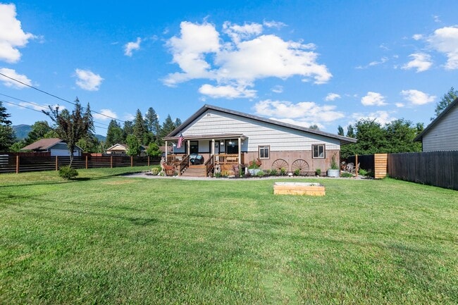 313 Colorado Ave in Whitefish, MT - Building Photo - Building Photo