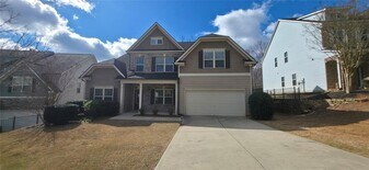 4215 Hopewell Manor Dr in Cumming, GA - Building Photo