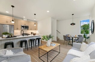 331 18th Ave in Seattle, WA - Building Photo