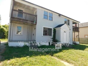 1 F St in Boomer, WV - Building Photo - Building Photo