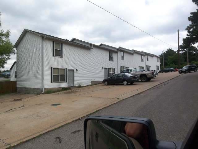 Hillcrest Apartments in Benton, AR - Foto de edificio - Building Photo