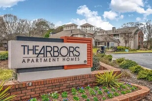 The Arbors in Tucker, GA - Building Photo