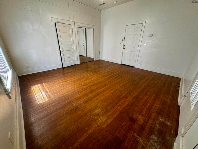 1104 Polk St in Wichita Falls, TX - Building Photo - Building Photo