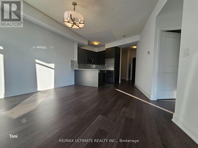 25 Fontenay Ct in Toronto, ON - Building Photo - Building Photo