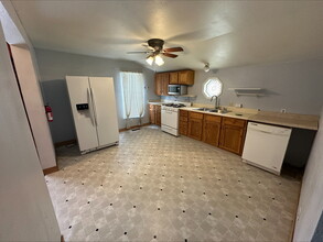 714 Park Ave in Muscatine, IA - Foto de edificio - Building Photo