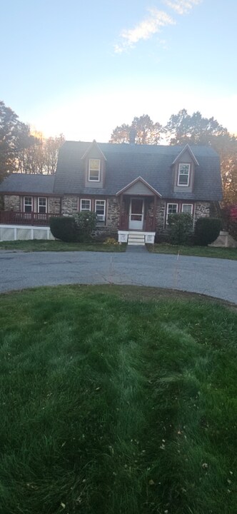 143 Pollard St in Billerica, MA - Building Photo